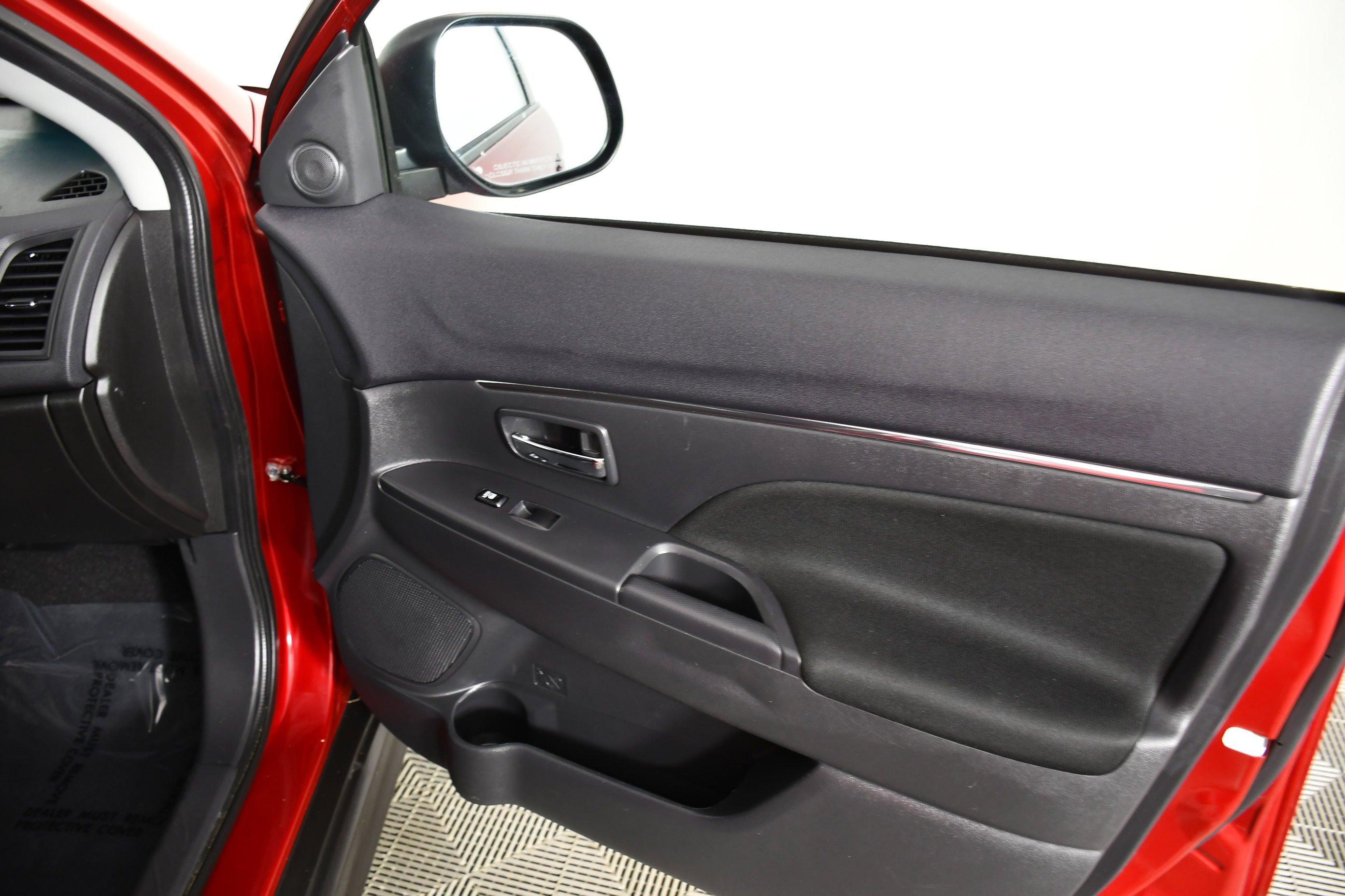 Certified Used 2024 Gray Mitsubishi ES image 39