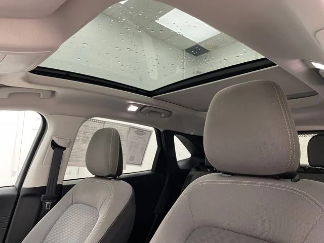 Used 2022 Black Ford  image 9