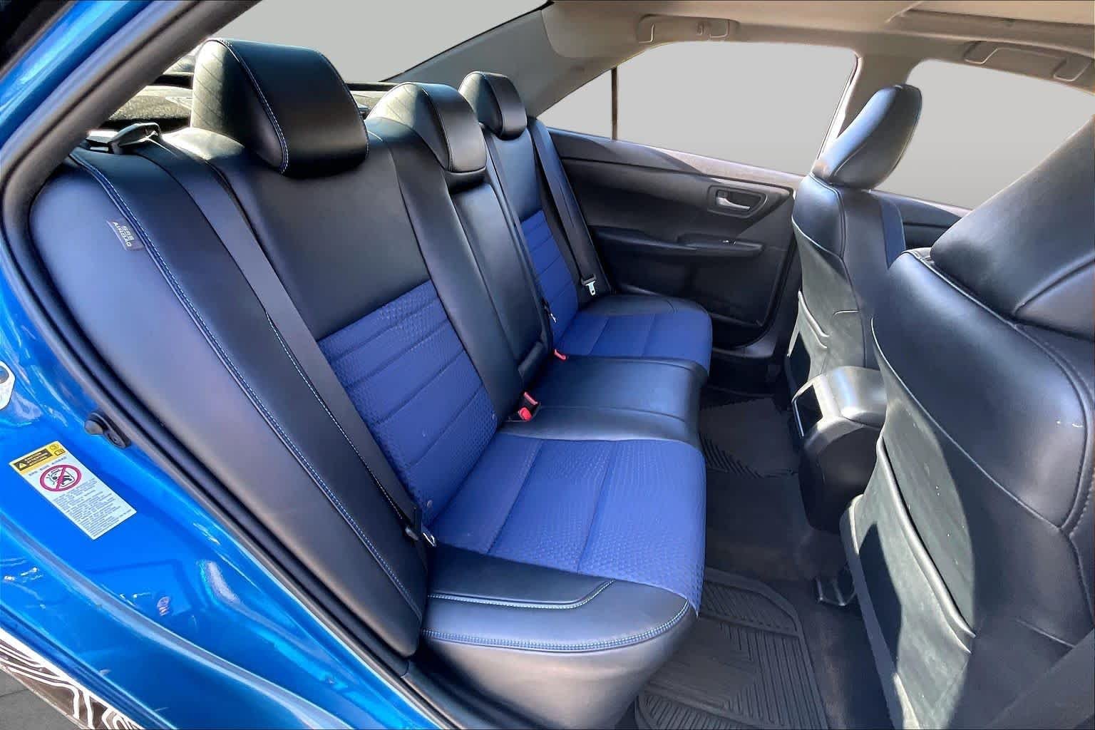 Used 2016 Blue Streak Metallic Toyota SE w/Special Edition Pkg image 19