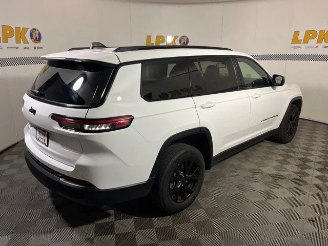 Used 2024 Bright White Clearcoat Jeep Altitude X image 3