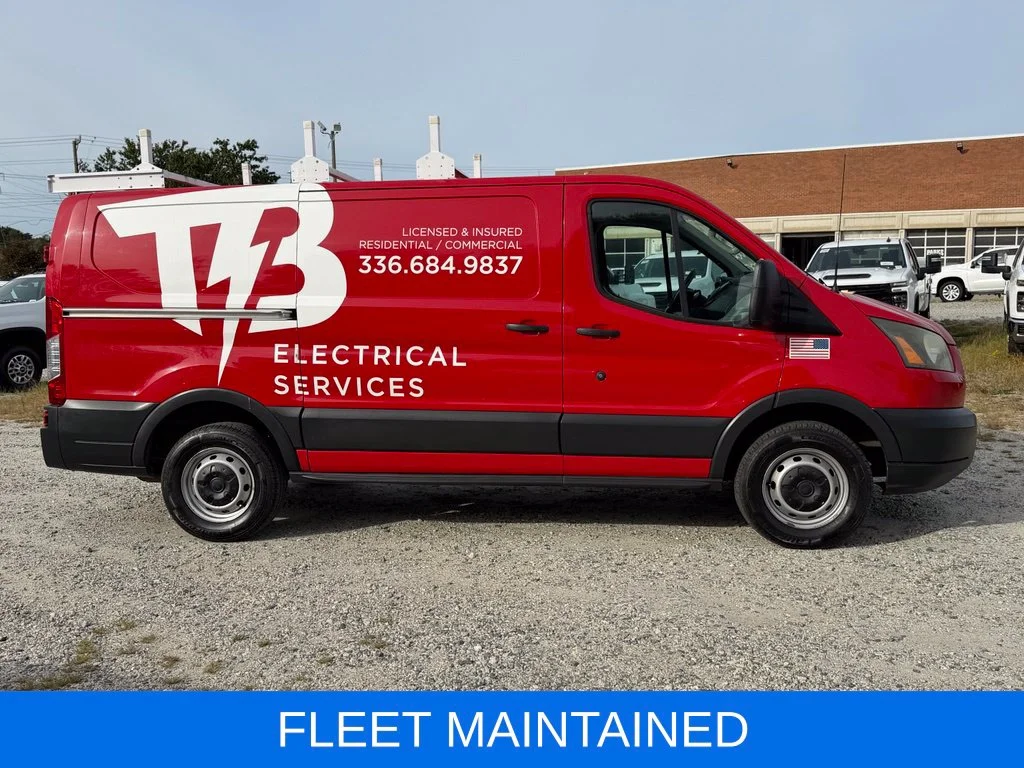 Used 2015 Red Ford Base image 3