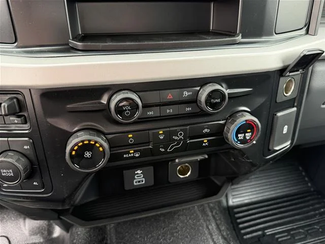 New 2026 Carbonized Gray Metallic Ford F-250® XL image 21