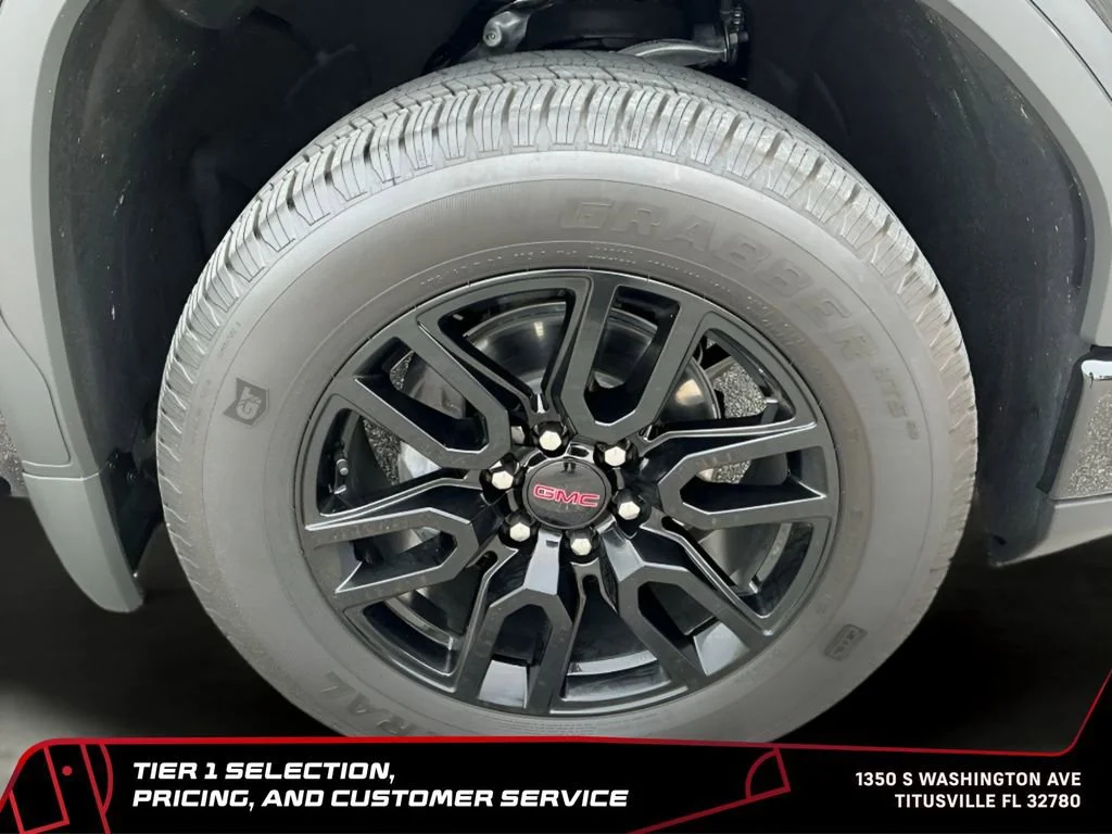 Used 2025 Onyx Black GMC Elevation image 42