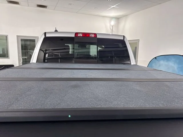 Used 2017 Silver Ram Laramie image 8
