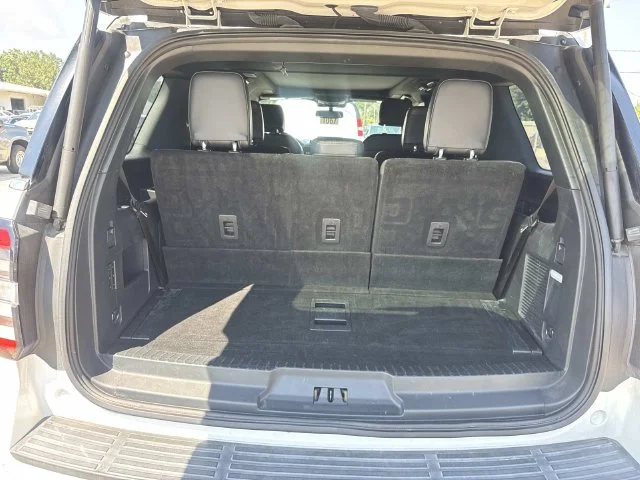 Used 2023 White Ford Platinum image 12