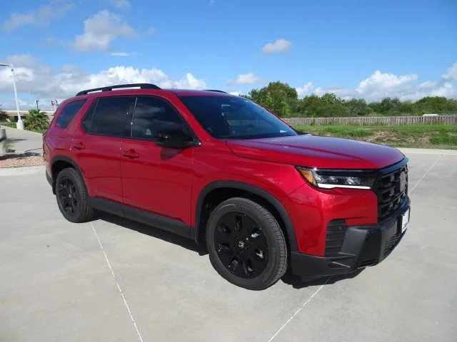 New 2026 Radiant Red Metallic II Honda Black Edition image 3