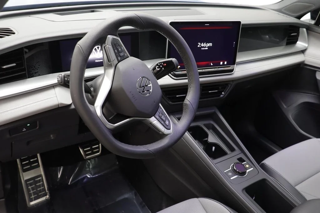 2026 Volkswagen Tiguan SE R-LINE BLACK - Photo 8