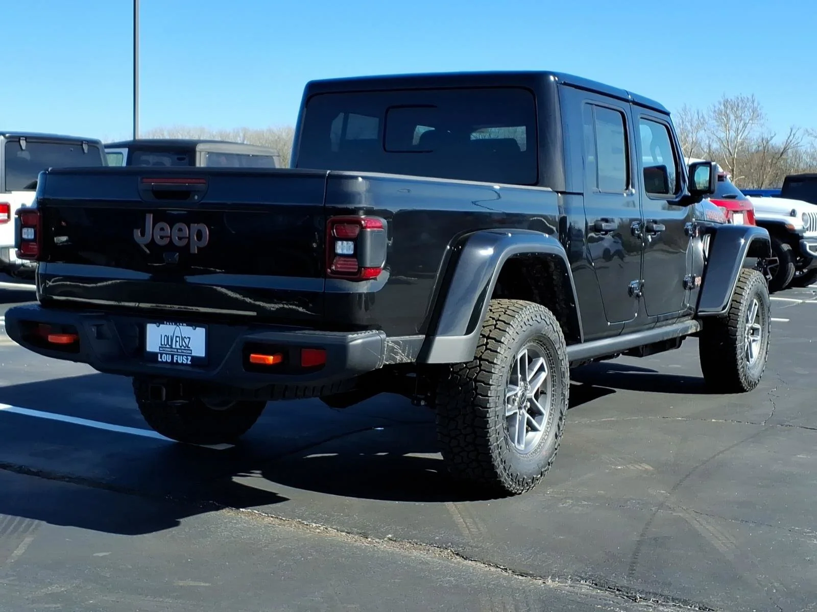 New 2026 Black Clear-Coat Exterior Paint Jeep Mojave image 17