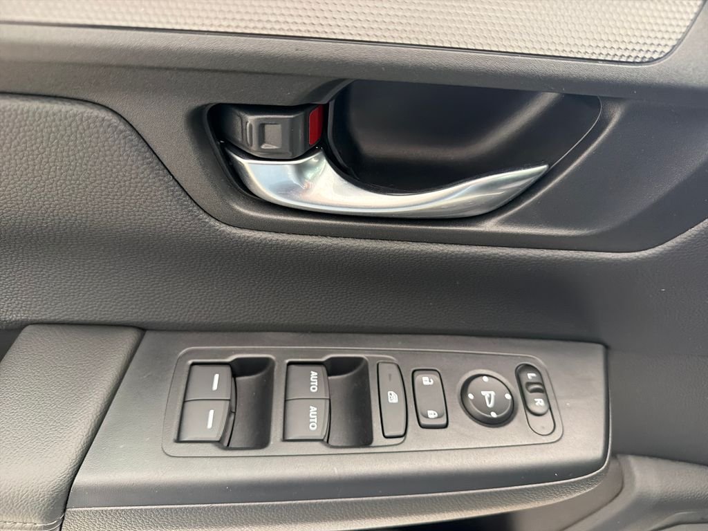 Used 2025  Honda EX image 11