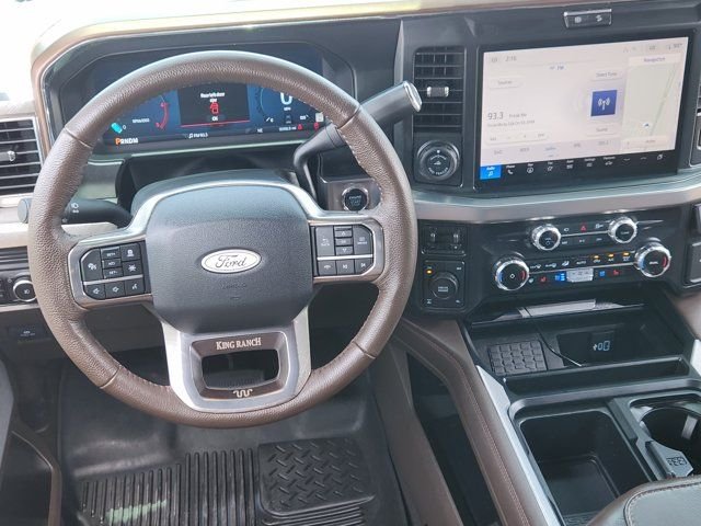 Used 2025 White Ford King Ranch image 27