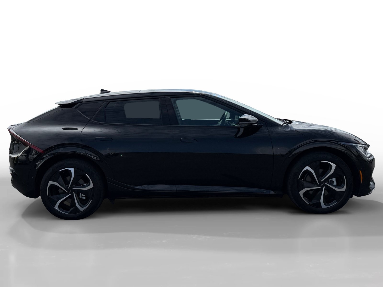 Used 2023 Aurora Black Kia GT-Line image 6