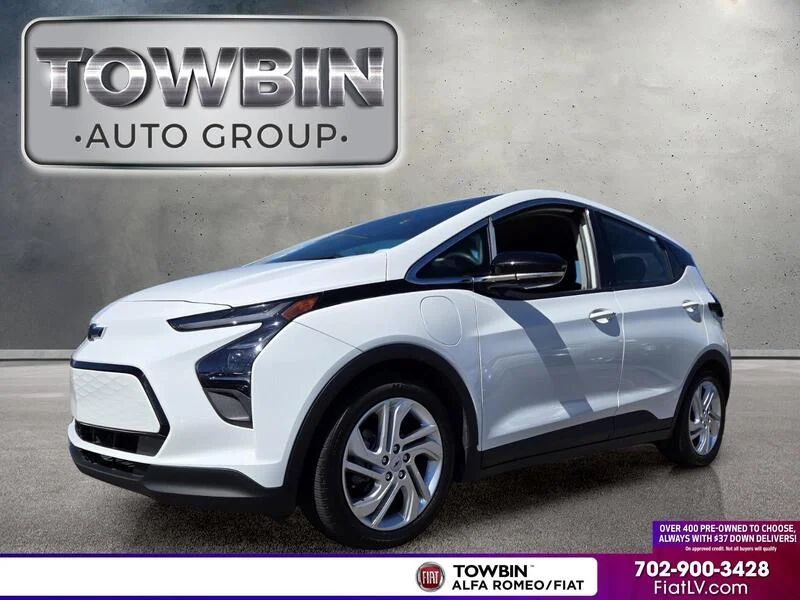 Used 2023 Summit White CHEVROLET 5DR WGN 1LT image 1