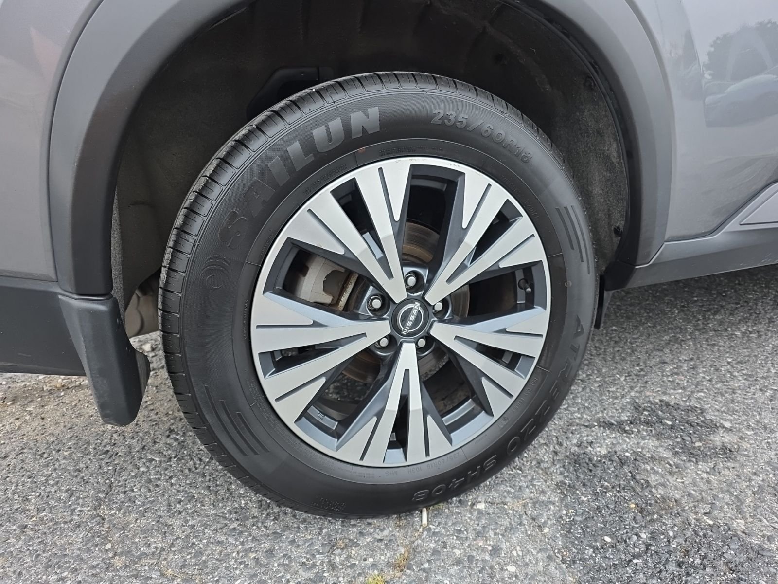Used 2023 Gray Nissan SV image 26
