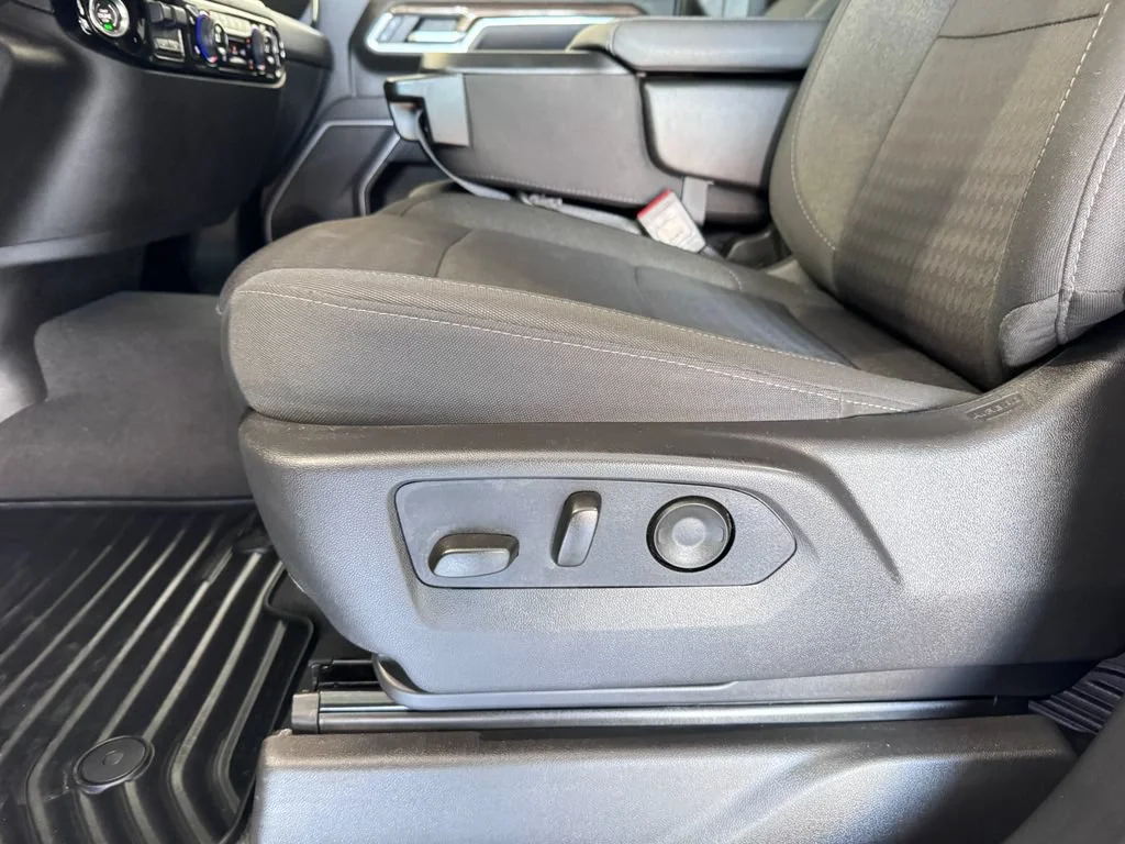2025 Chevrolet Silverado 2500HD LT - Photo 24