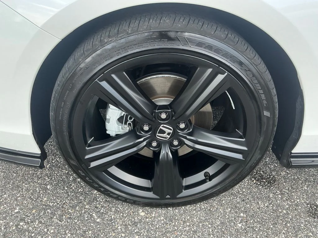 Used 2025  Honda Sport-L image 23