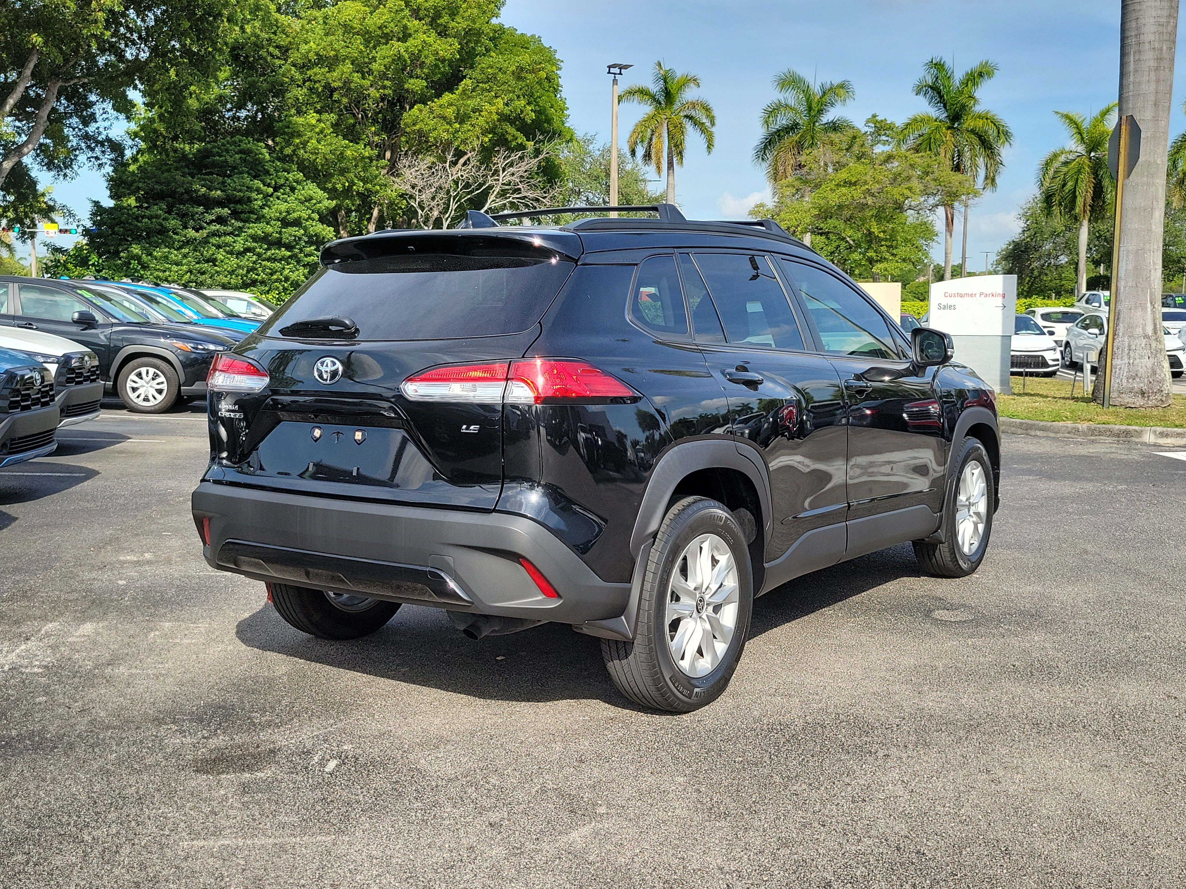Used 2022 Jet Black Toyota LE image 5