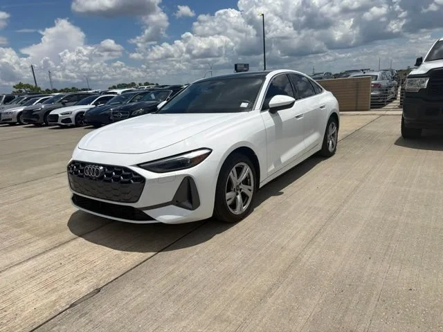 Used 2025 Arkona White Audi Premium image 7