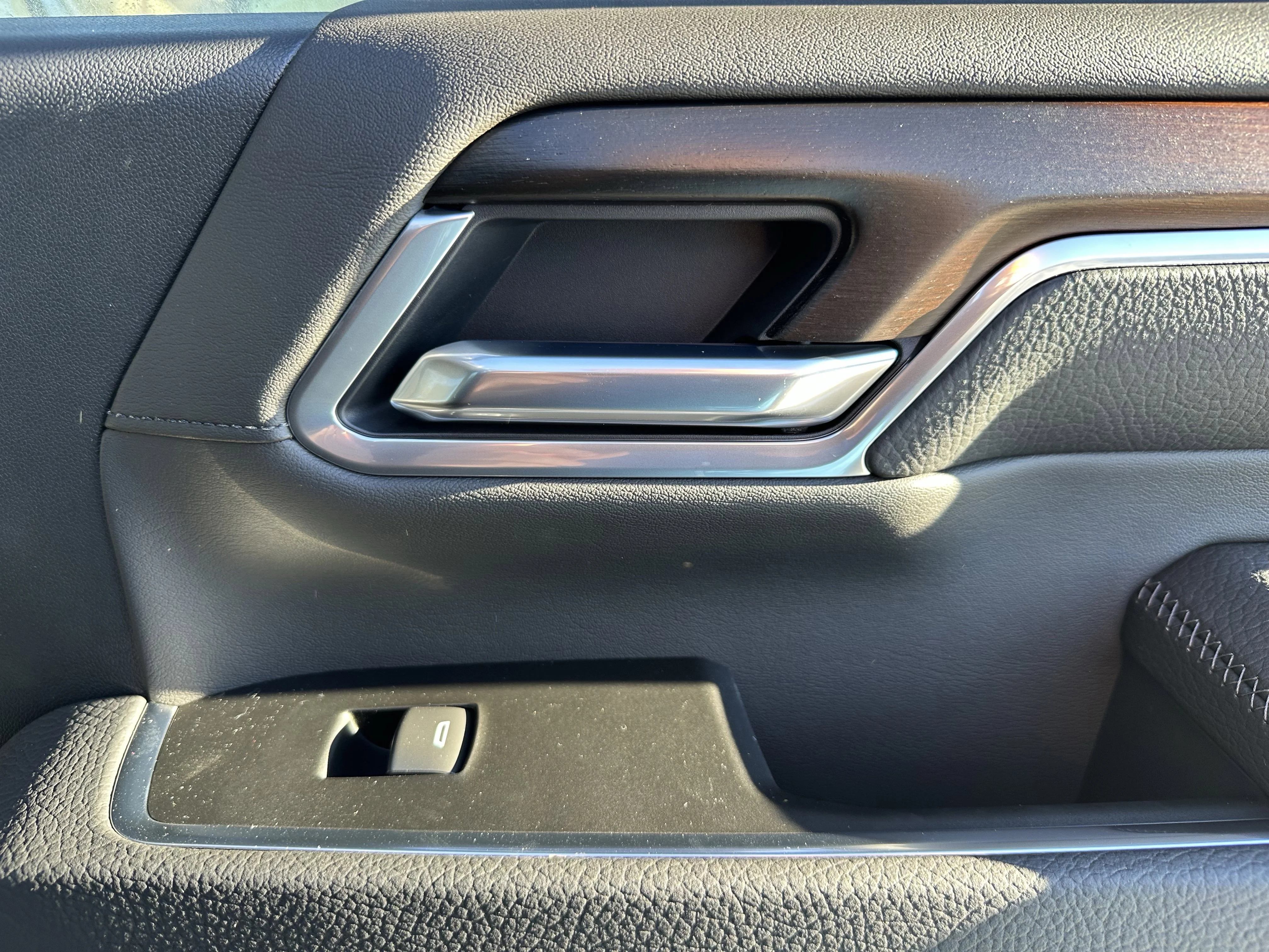 New 2026 Titanium Rush Metallic GMC Denali image 21