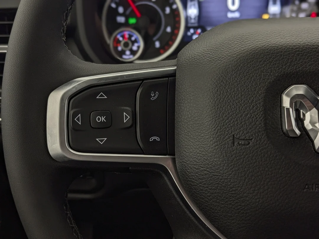 New 2026 Blue RAM Big Horn - - 6.7L HO Diesel - 5th Wheel/Gooseneck Prep - Sport App Pkg - Nav - Cargo Cam & More! image 17