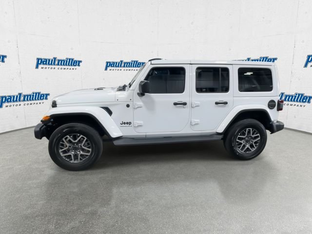Used 2025 White Jeep Sahara image 6