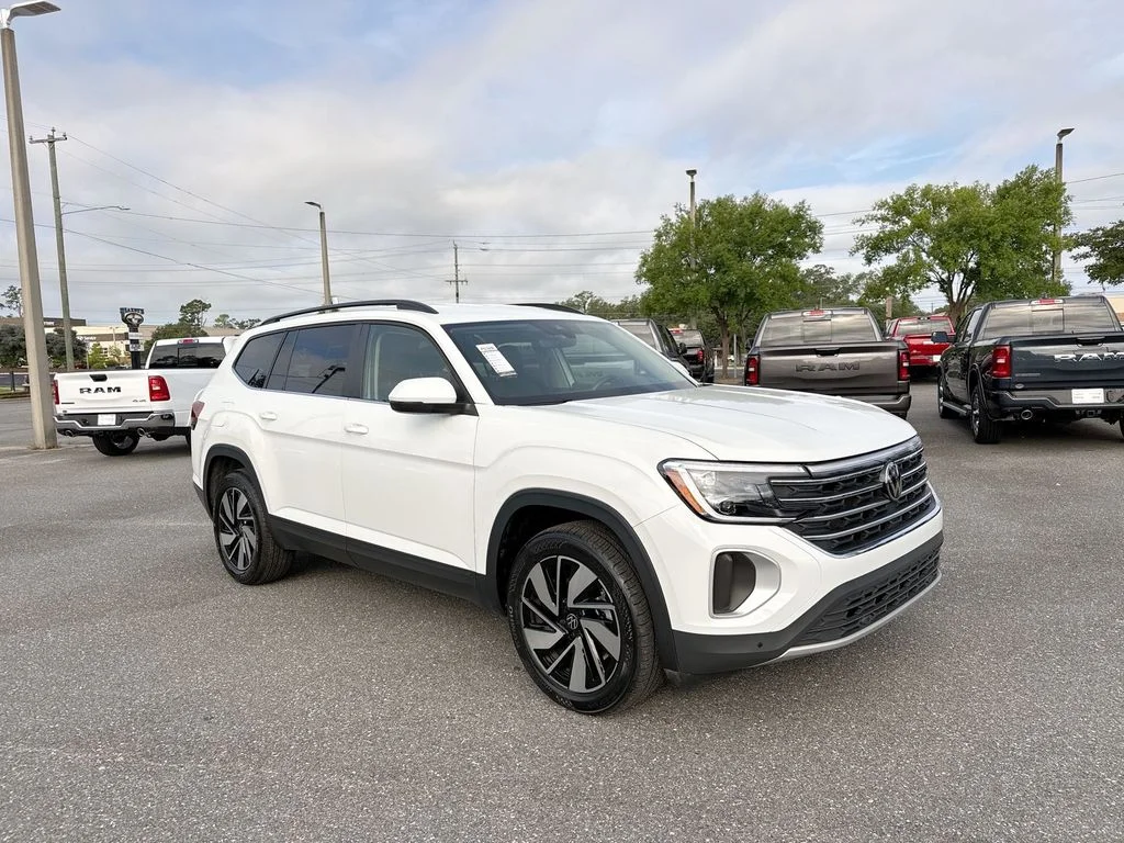 2025 Volkswagen Atlas 2.0T SE w/Tech's photo