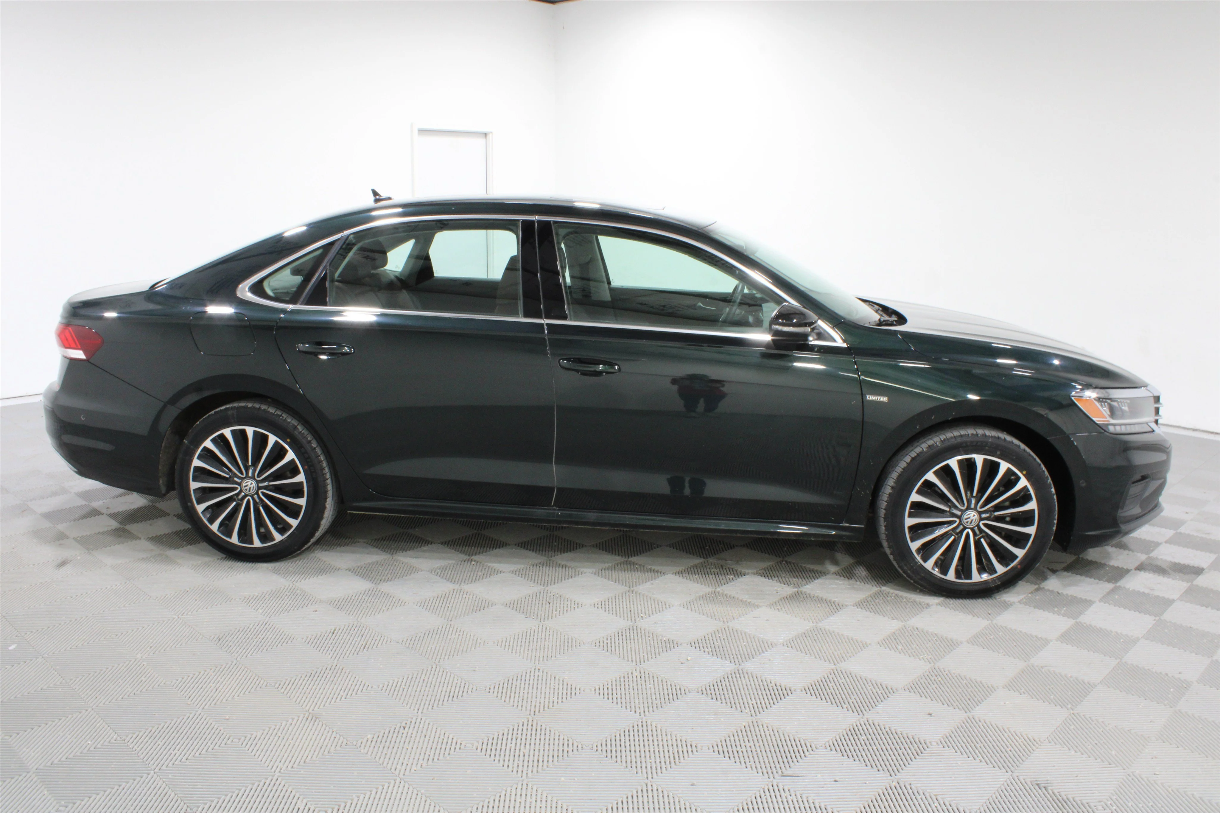 2022 Volkswagen Passat Limited Edition - Photo 26