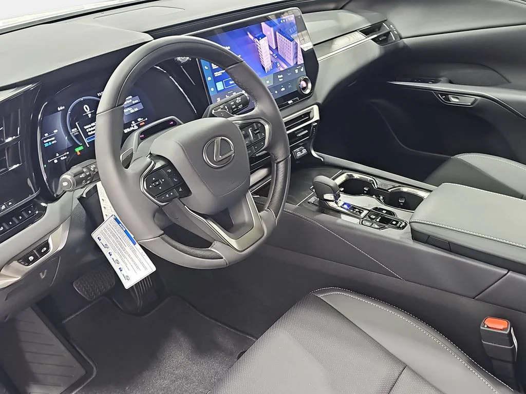 New 2026 Eminent White Pearl Lexus PREMIUM image 15
