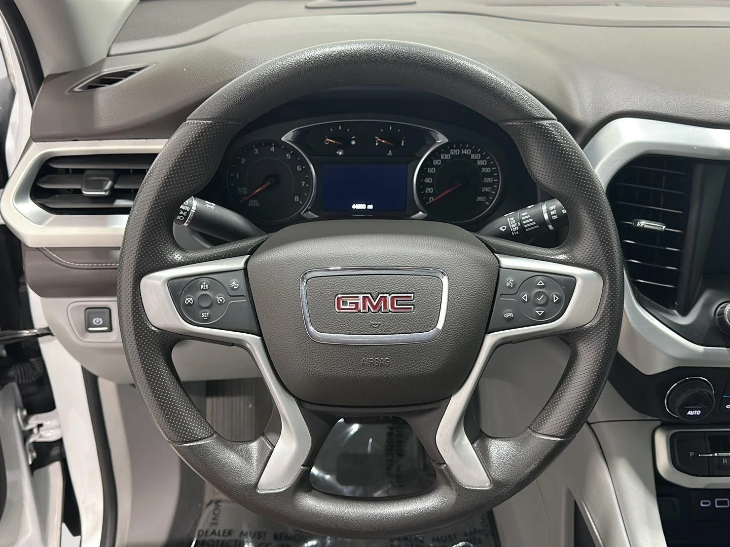 Used 2022 Summit White GMC SLE image 9