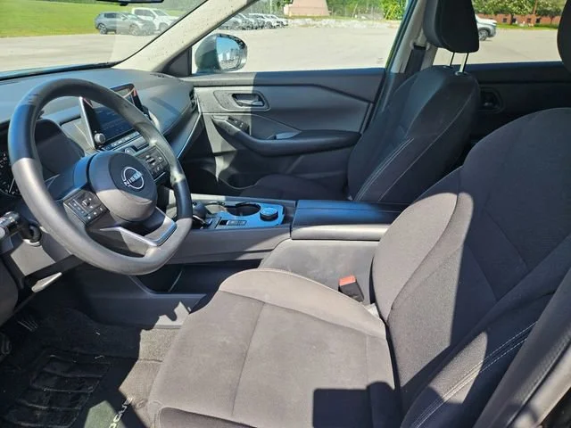 Used 2024 Black Nissan S image 9