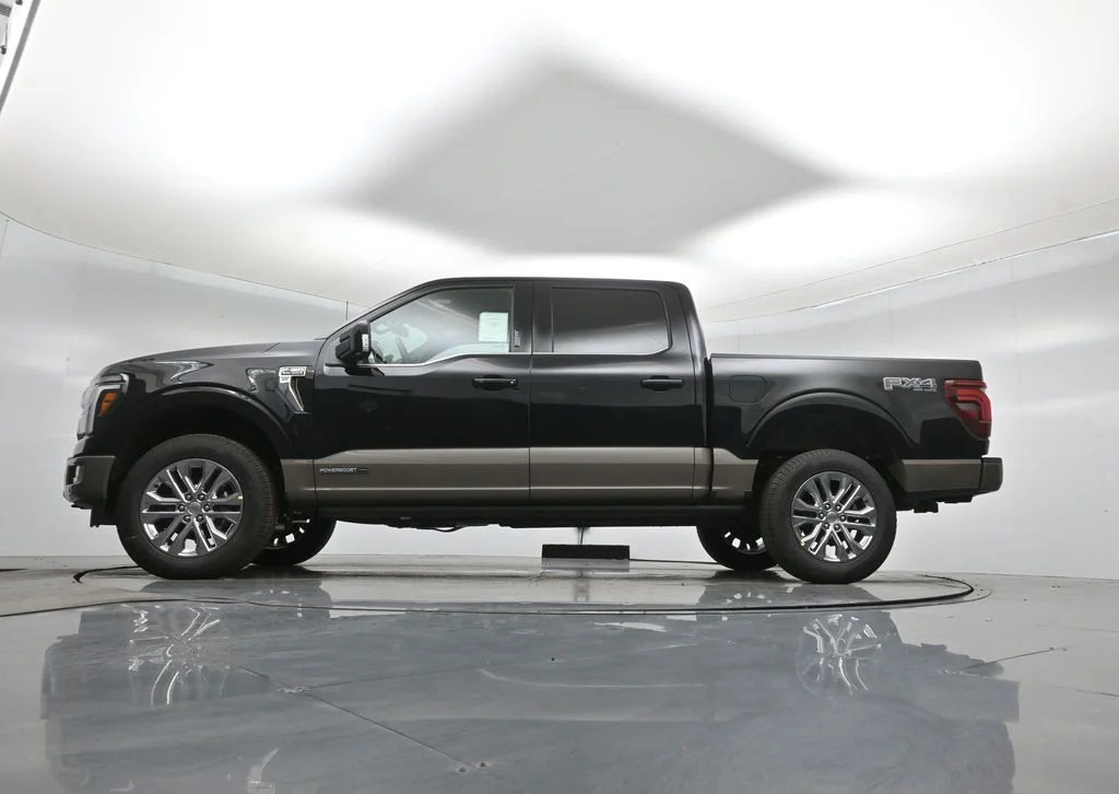 New 2026 Agate Black Metallic Ford King Ranch image 7