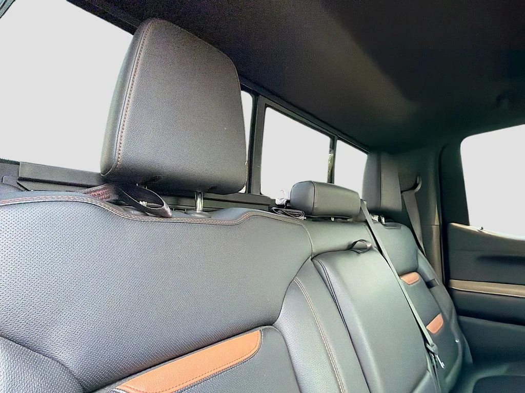 Used 2021 Steel Metallic GMC AT4 image 30