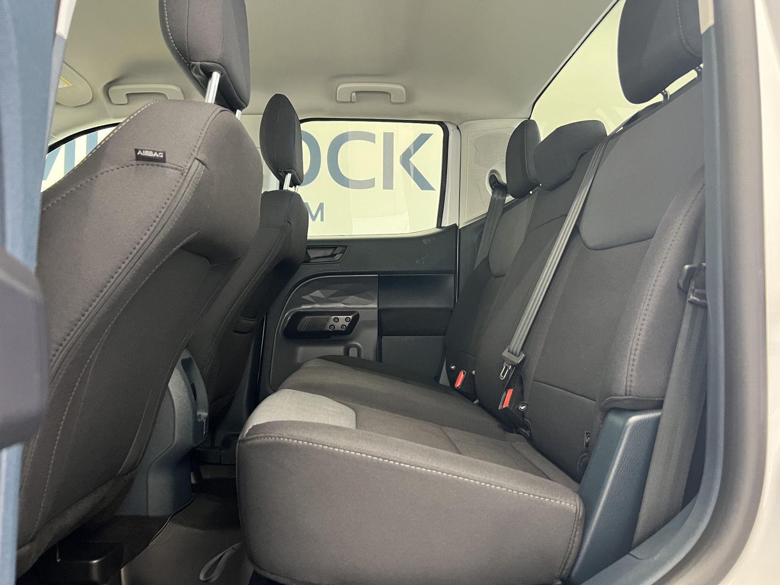 Used 2024 Oxford White Ford XL image 25