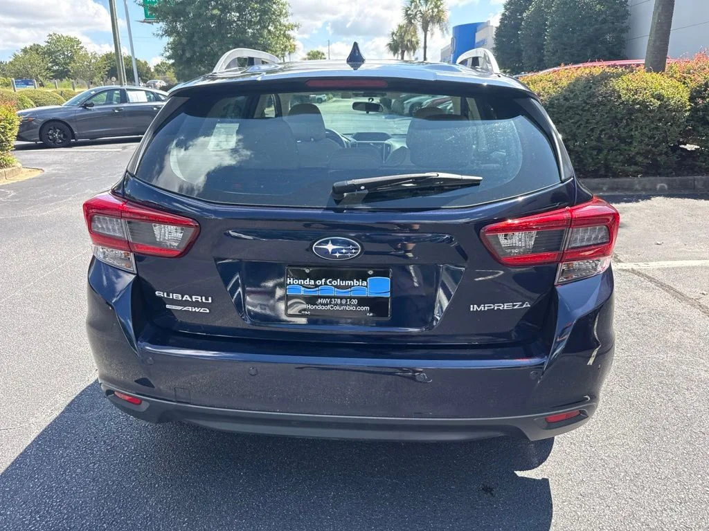 Used 2020 Dark Blue Pearl Subaru Limited image 4