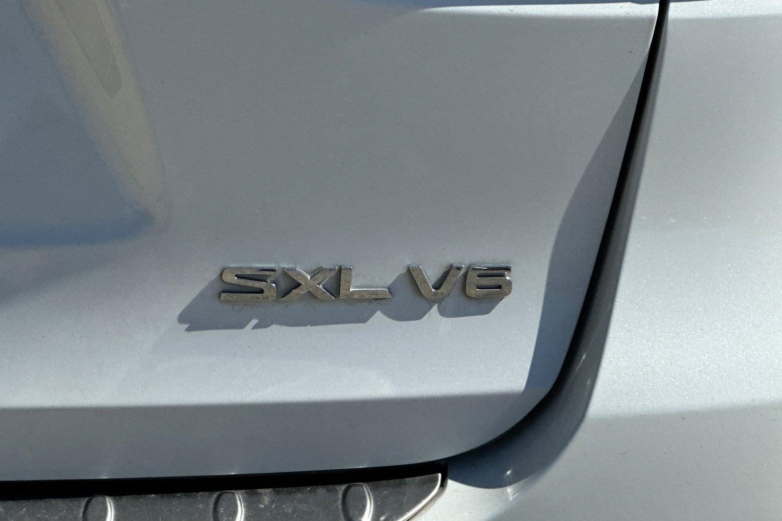 Used 2019 Snow White Pearl Kia SX Limited V6 image 29