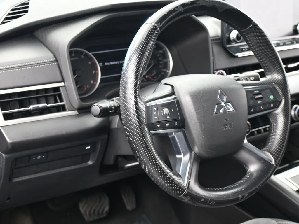 2022 Mitsubishi Outlander SE - Photo 12