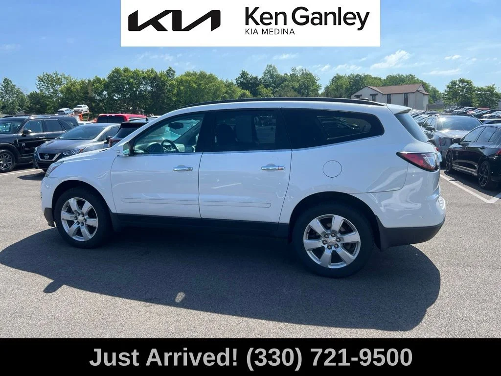 Used 2017 White Chevrolet LT image 8