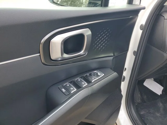 2025 Kia Sorento EX Hybrid - Photo 6
