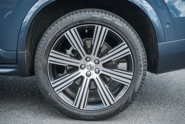 Certified Used 2023 Denim Blue Volvo Ultimate image 19