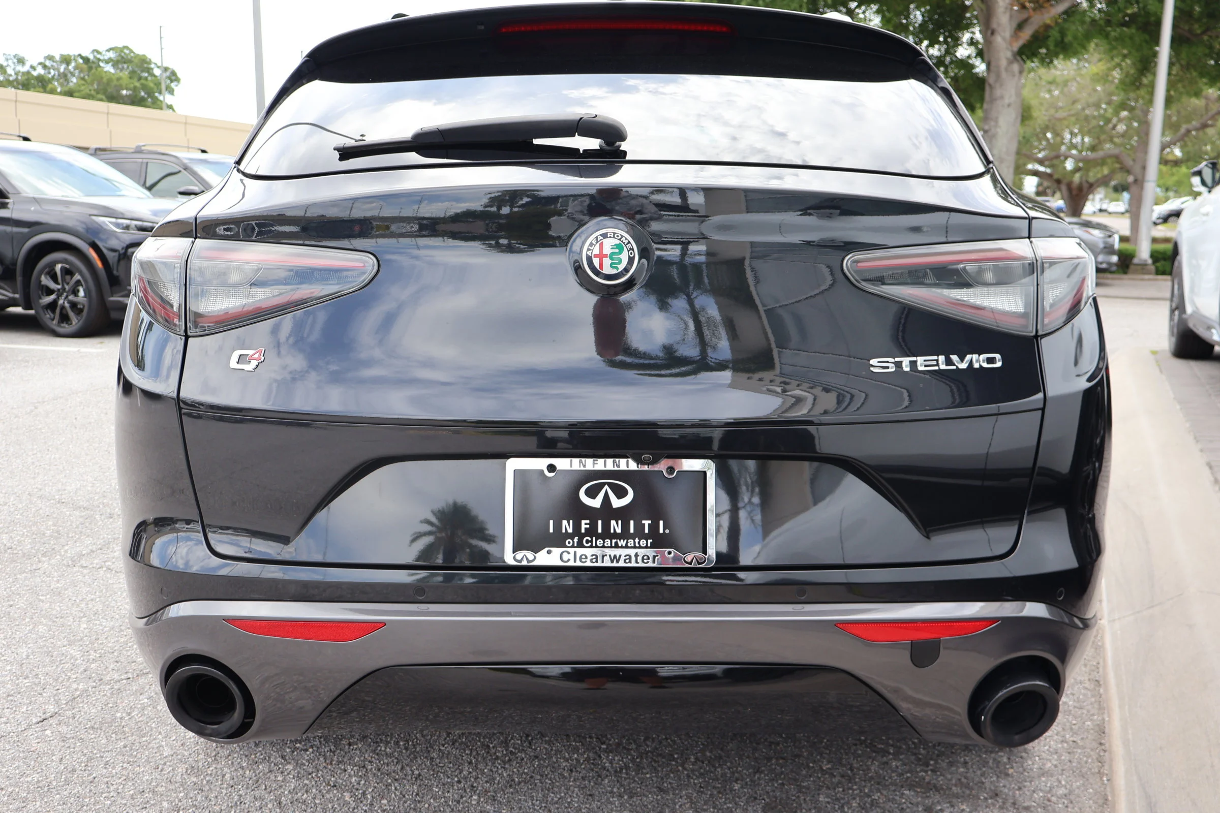 Used 2024 Vulcano Black Metallic Alfa Romeo Ti image 8