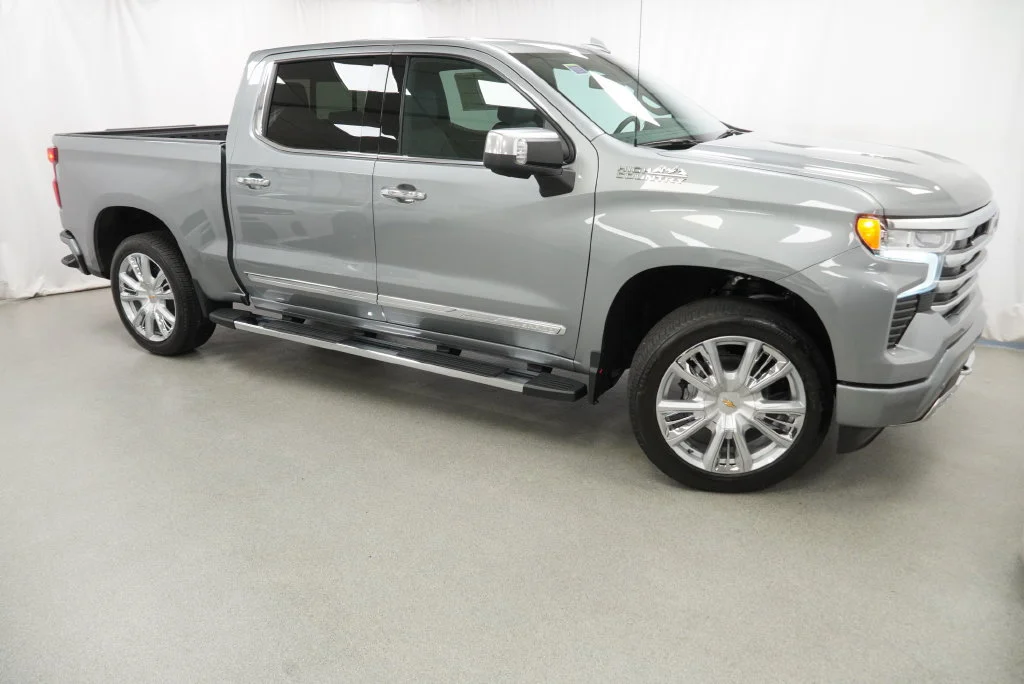 New 2026 Sterling Gray Metallic Chevrolet High Country image 6