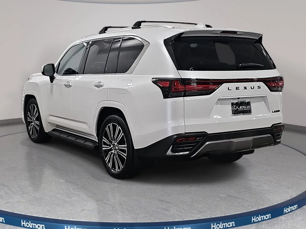 New 2026 Eminent White Pearl Lexus LUXURY image 7