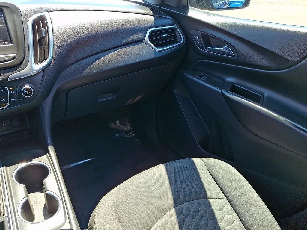 Used 2020 PACIFIC BLUE METALLIC Chevrolet LT image 17