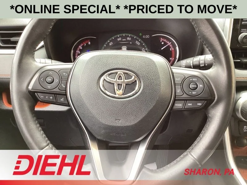 Used 2020  Toyota Adventure image 28