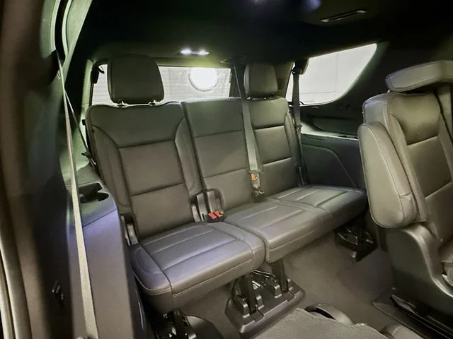 Used 2021 Black Chevrolet High Country image 30