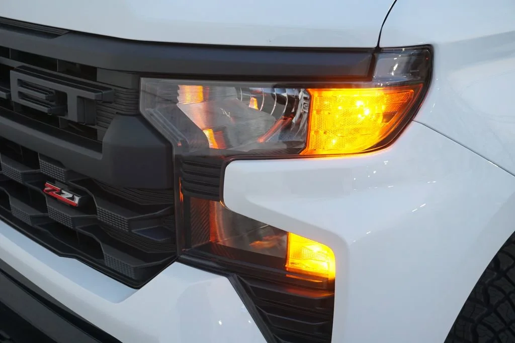 New 2026 Summit White Chevrolet Custom Trail Boss image 28