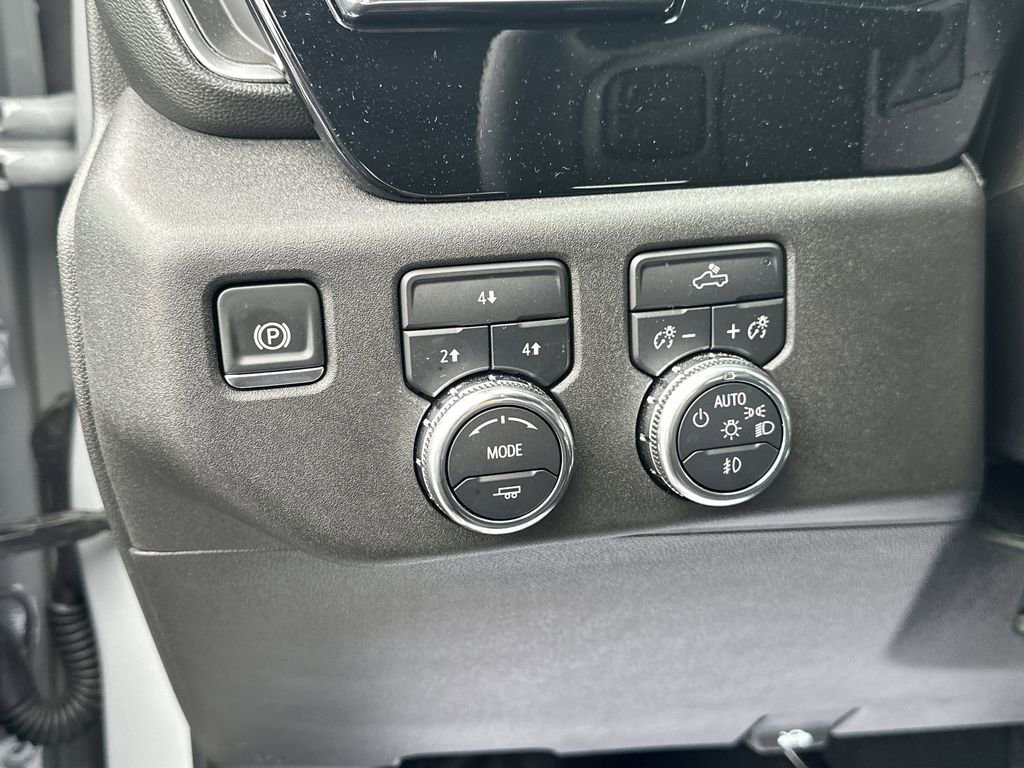 2025 GMC SIERRA HD - Image 14