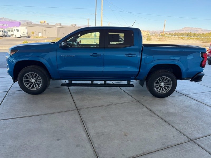 2023 Chevrolet Colorado LT - Photo 6