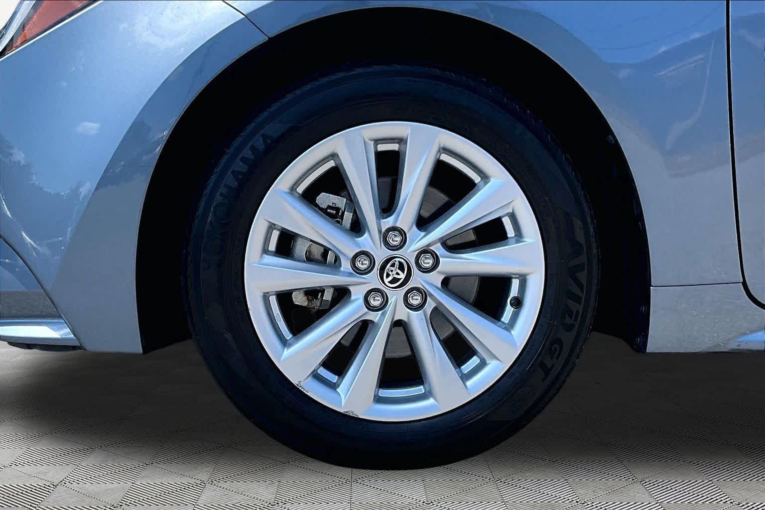 Used 2025 Celestite Toyota Hybrid LE image 10