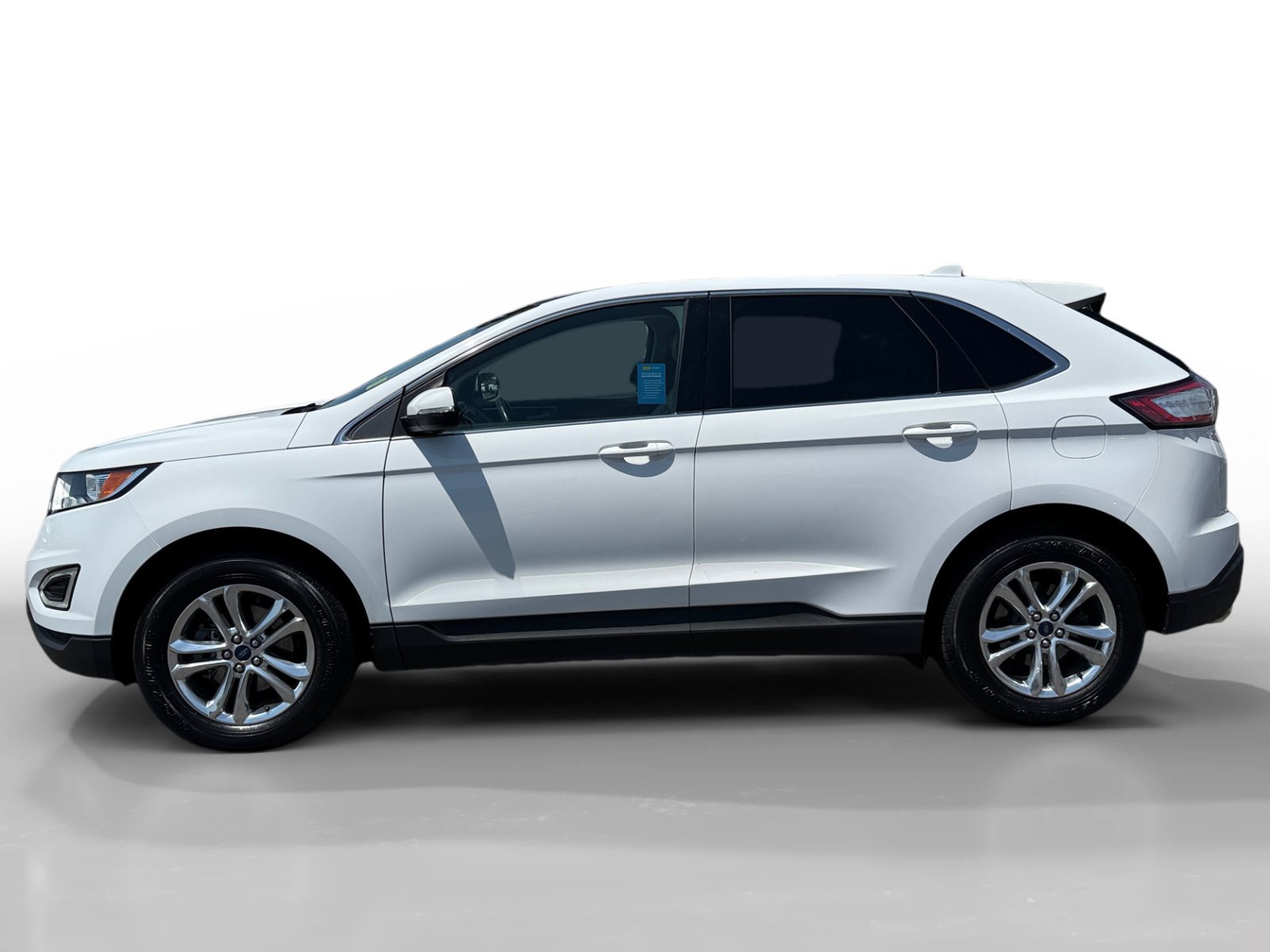 Used 2015 Oxford White Ford SEL image 2
