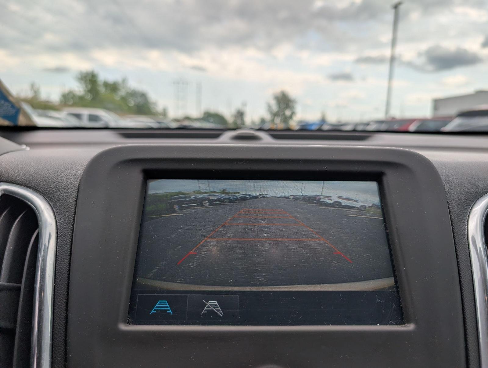 Used 2018 SANDY RIDGE METALLIC Chevrolet LT image 15